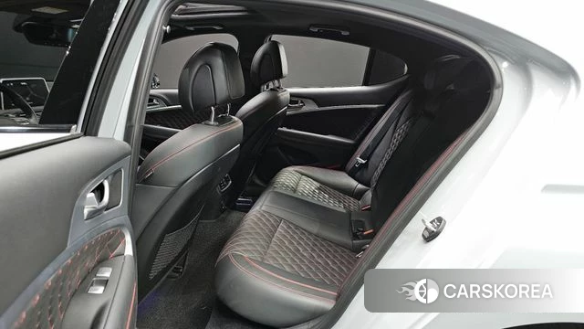Genesis G70 2018 Серебристо-серый из Кореи, фото 2