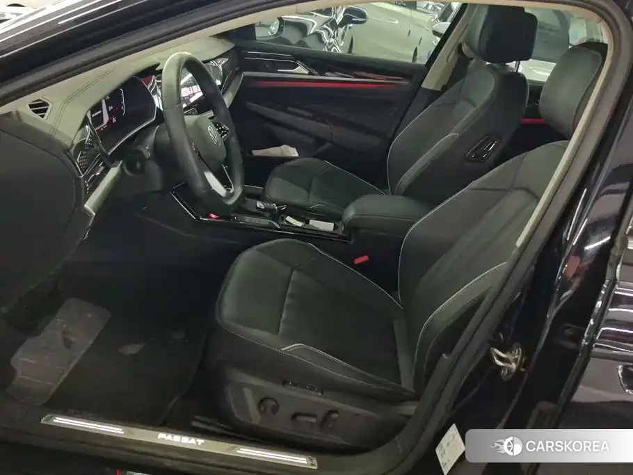 Volkswagen Passat 2024 Белый из Китая, фото 2