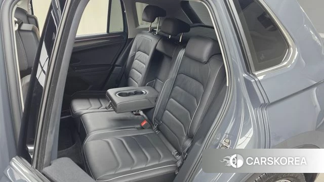 Volkswagen Tiguan second Generation 2022 Серый из Кореи, фото 2