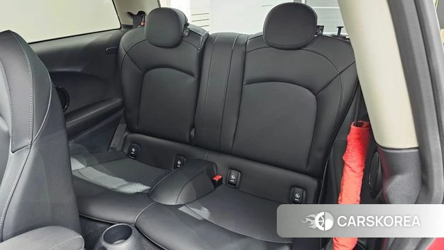 Mini Cooper 2022 Красный из Кореи, фото 2