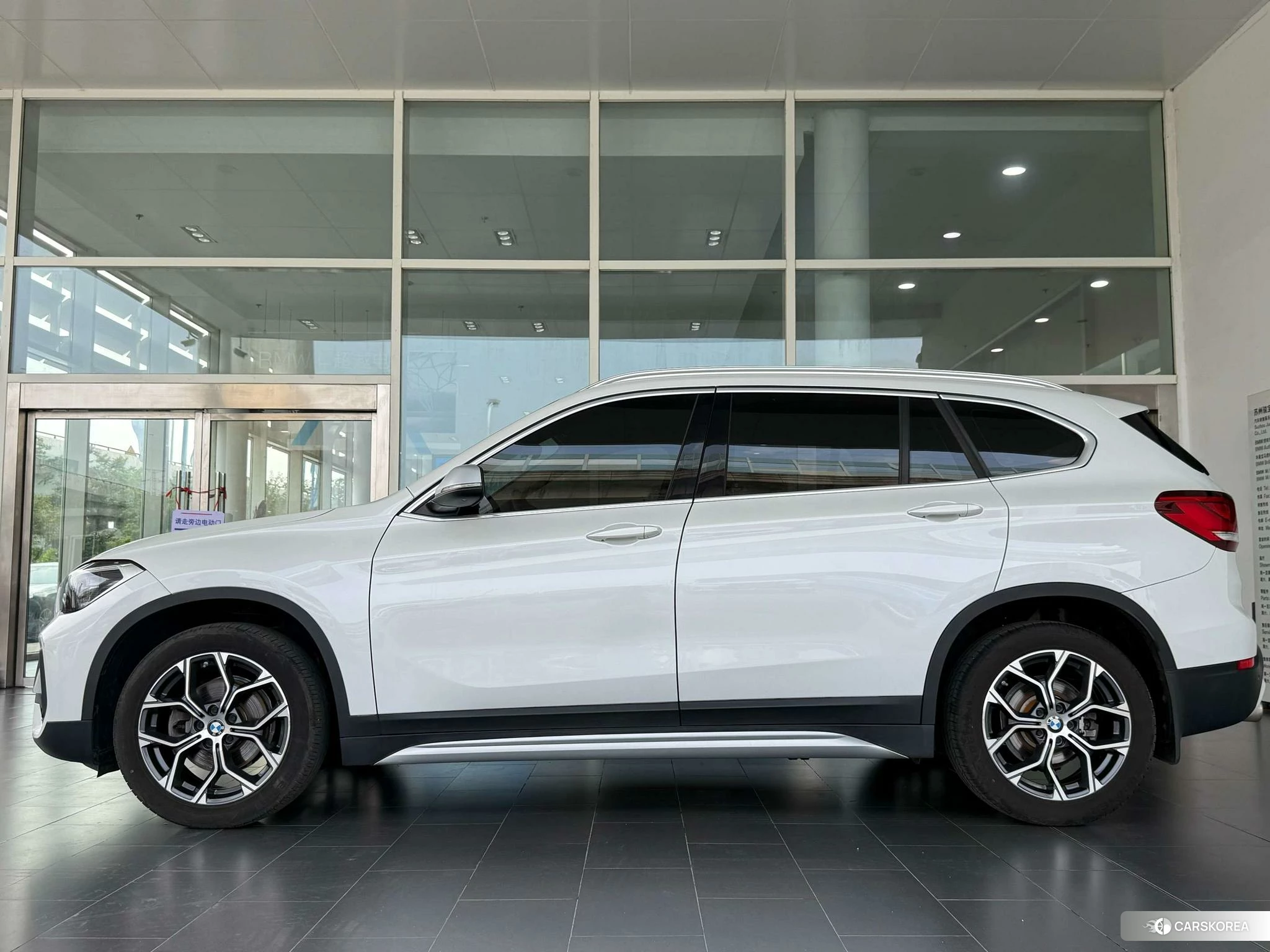 BMW X1 2020 Белый из Китая, фото 2