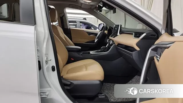 Toyota RAV4 5th Generation 2024 Белый из Кореи, фото 2