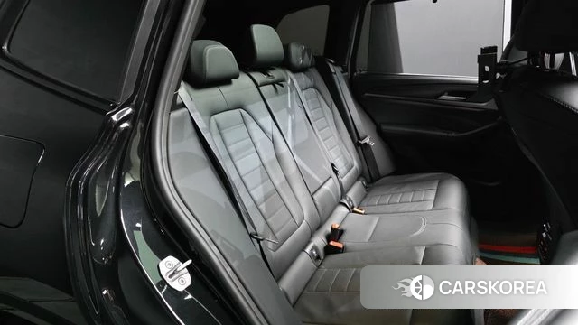 BMW X3 (G01) 2024 Черный из Кореи, фото 2