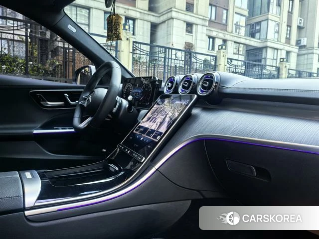 Mercedes-Benz Class C 2022 Белый из Китая, фото 2