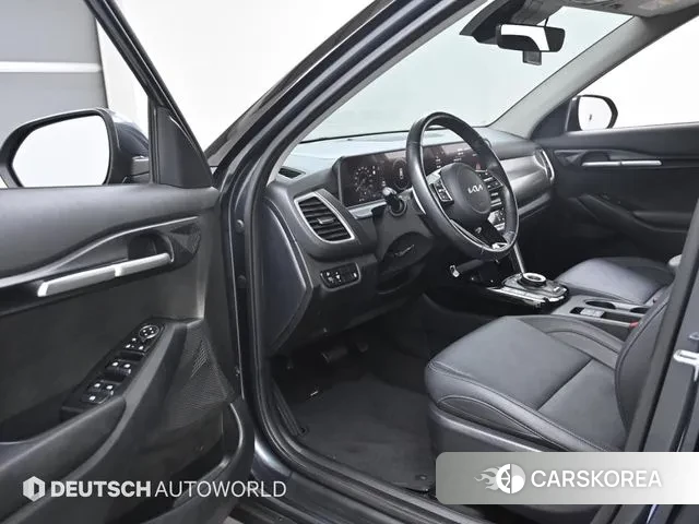 Kia The New Seltos 2023 Серый из Кореи, фото 2