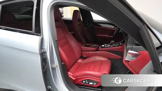 Porsche Panamera (971) 2021 Серебряный из Кореи, фото 2