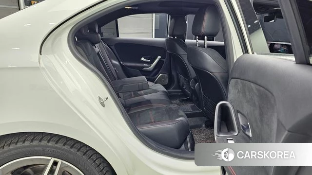 Mercedes-Benz A-Class W177 2022 Белый из Кореи, фото 2