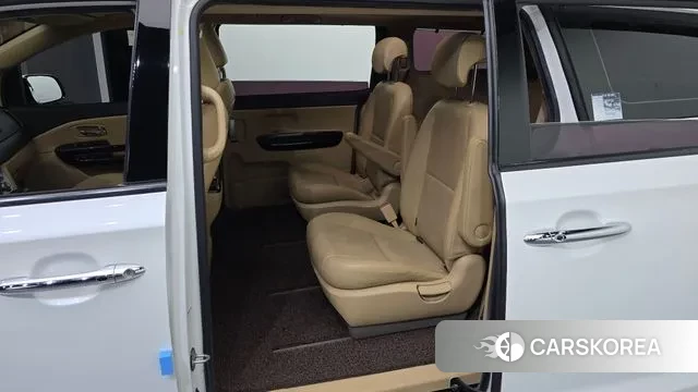 Kia The New Carnival 2018 Белый из Кореи, фото 2