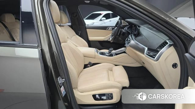 BMW X6 (G06) 2021 Коричневый из Кореи, фото 2