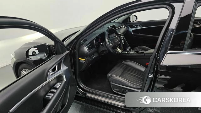 Genesis G70 2018 Черный из Кореи, фото 2