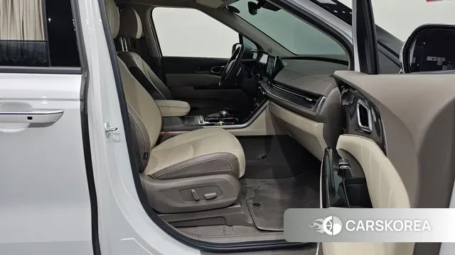 Kia Carnival 4th generation 2023 Белый из Кореи, фото 2