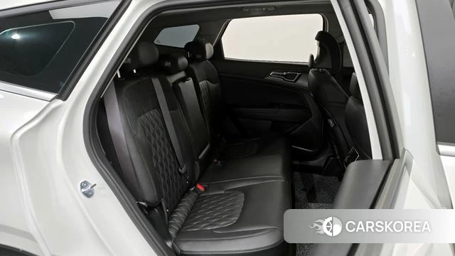 Kia The New Sportage 5th Generation Hybrid 2025 Белый из Кореи, фото 2