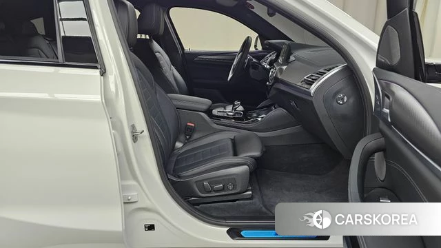 BMW X4 (G02) 2025 Белый из Кореи, фото 2