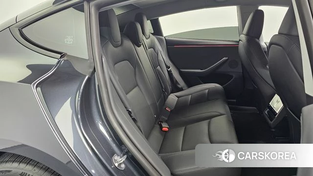Tesla Model 3 2025 Серый из Кореи, фото 2