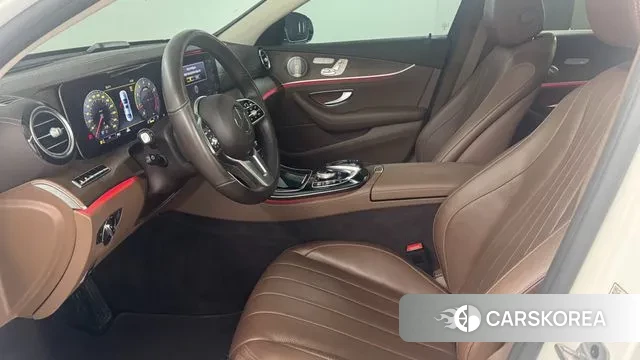 Mercedes-Benz E-Class W213 2020 Белый из Кореи, фото 2