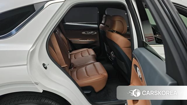 Genesis GV70 2023 Белый из Кореи, фото 2