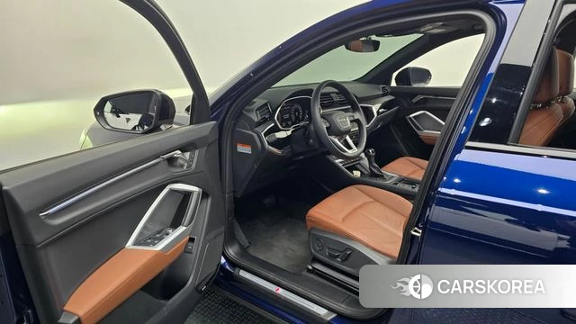 Audi Q3 (F3) 2025 Синий из Кореи, фото 2