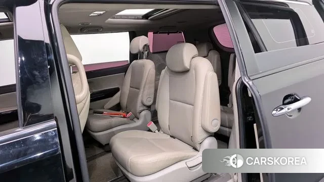 Kia The New Carnival 2018 Черный из Кореи, фото 2