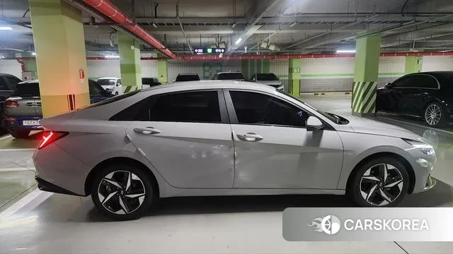 Hyundai Avante (CN7) 2020 Серебристо-серый из Кореи, фото 2