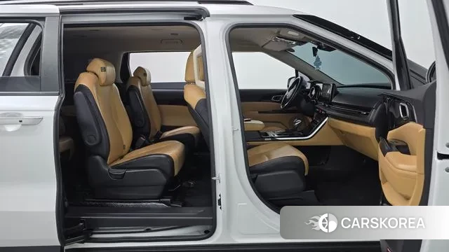 Kia Carnival 4th generation 2022 Белый из Кореи, фото 2