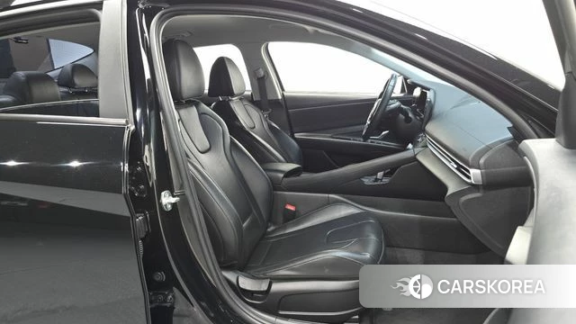 Hyundai The New Avante (CN7) 2023 Черный из Кореи, фото 2