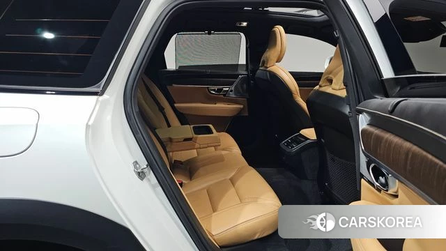 Volvo V90 Cross-Country 2021 Белый из Кореи, фото 2