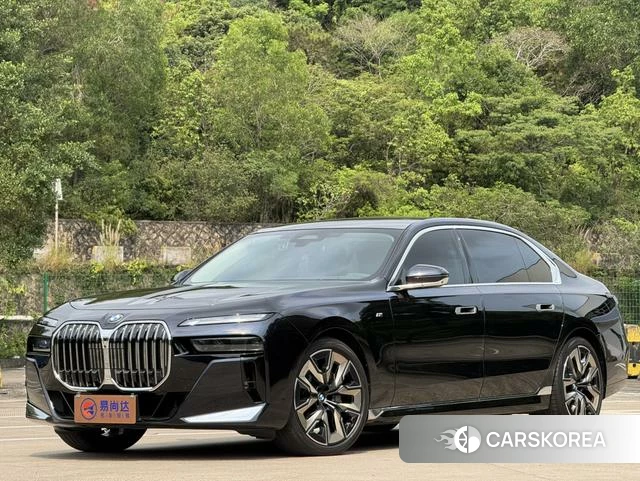BMW 7 series 2024 Черный из Китая, фото 2