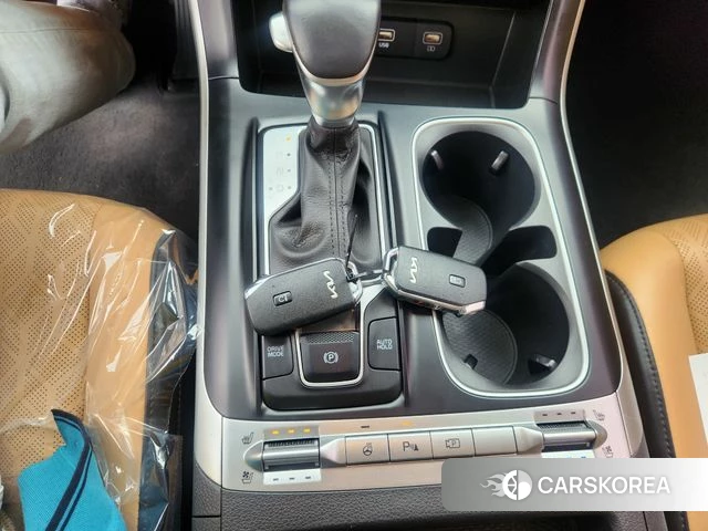 Kia Carnival 4th generation 2023 Белый из Кореи, фото 2