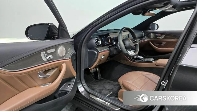 Mercedes-Benz E-Class W213 2021 Серый из Кореи, фото 2