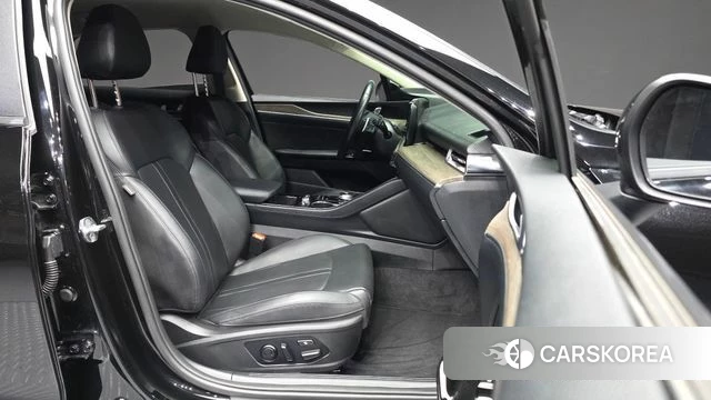 Kia K5 3rd generation 2022 Черный из Кореи, фото 2