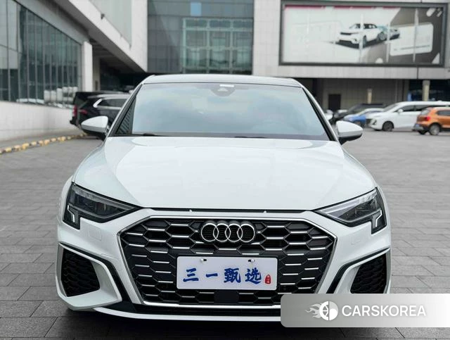 Audi A3 2023 Белый из Китая, фото 2