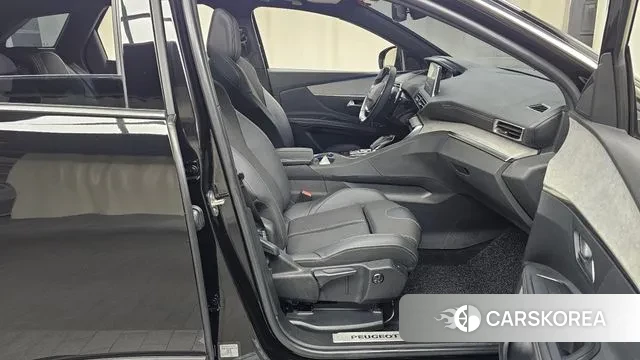 Peugeot 3008 second generation 2022 Черный из Кореи, фото 2