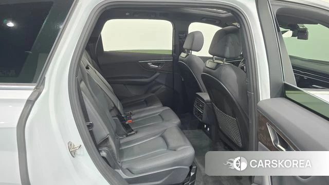 Audi Q7 (4M) 2020 Белый из Кореи, фото 2