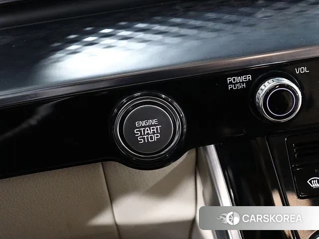 Kia Carnival 4th generation 2022 Черный из Кореи, фото 2