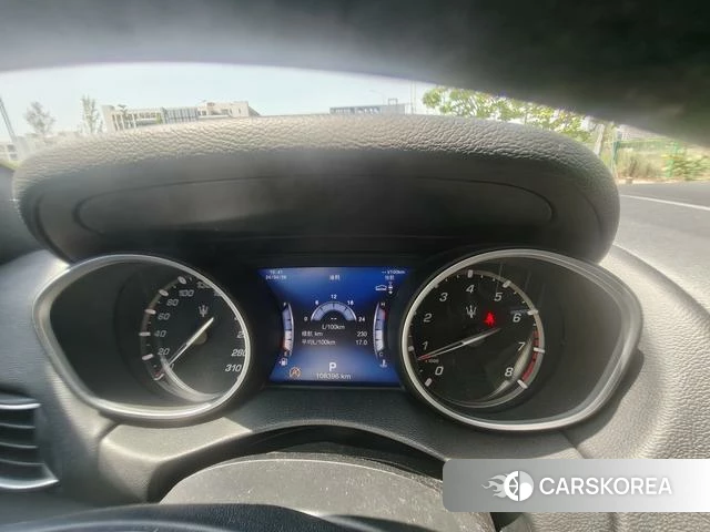 Maserati Levante 2018 Желтый из Китая, фото 2