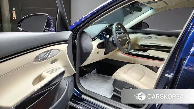 Genesis GV70 2023 Синий из Кореи, фото 2