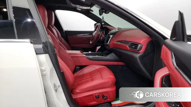 Maserati Levante 2019 Белый из Кореи, фото 2