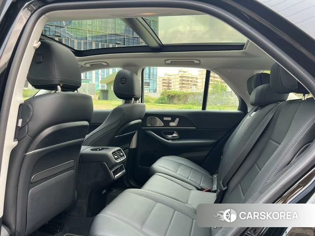 Mercedes-Benz GLE (import) 2023 Черный из Китая, фото 2