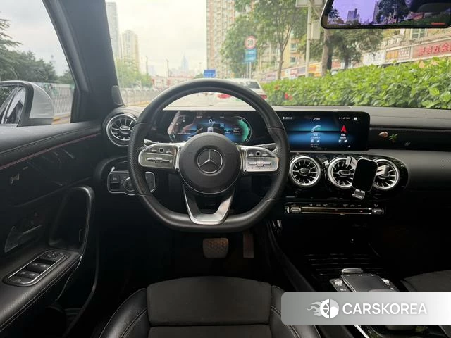 Mercedes-Benz Class A 2022 Белый из Китая, фото 2
