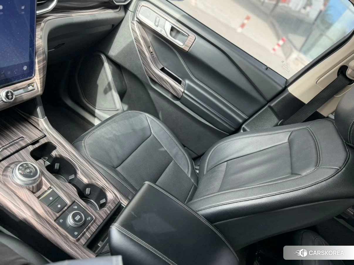 Ford Explorer 2020 Черный из Китая, фото 2