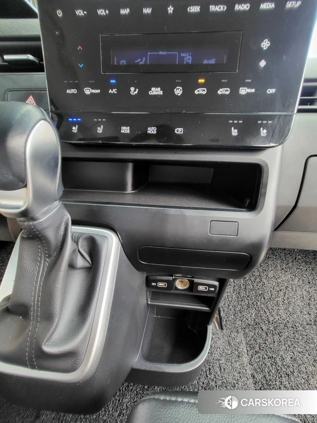 Hyundai Staria 2022 Серый из Кореи, фото 2