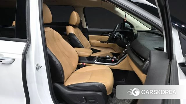 Kia Carnival 4th generation 2022 Белый из Кореи, фото 2