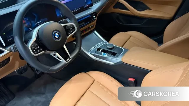 BMW i4 2025 Черный из Кореи, фото 2