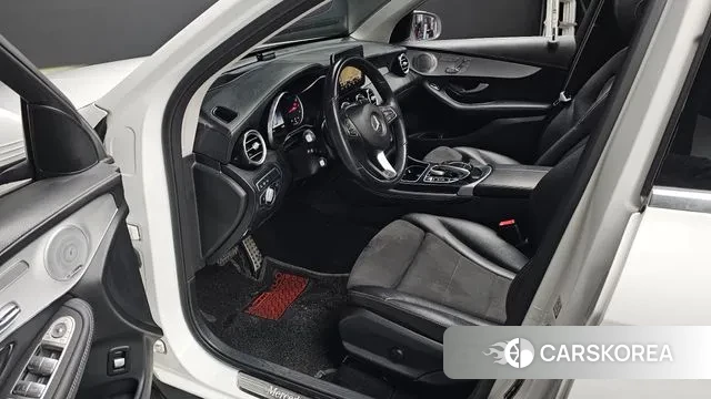 Mercedes-Benz GLC-Class X253 2019 Белый из Кореи, фото 2