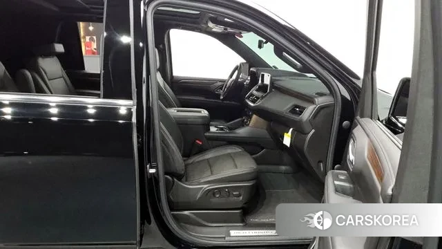 Chevrolet (GM Daewoo) Tahoe 2023 Черный из Кореи, фото 2