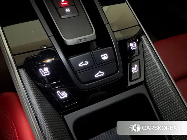 Porsche 911(992) 2021 Белый из Кореи, фото 2