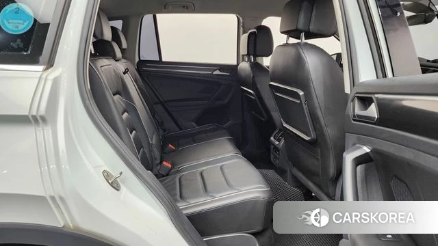 Volkswagen Tiguan second Generation 2019 Белый из Кореи, фото 2