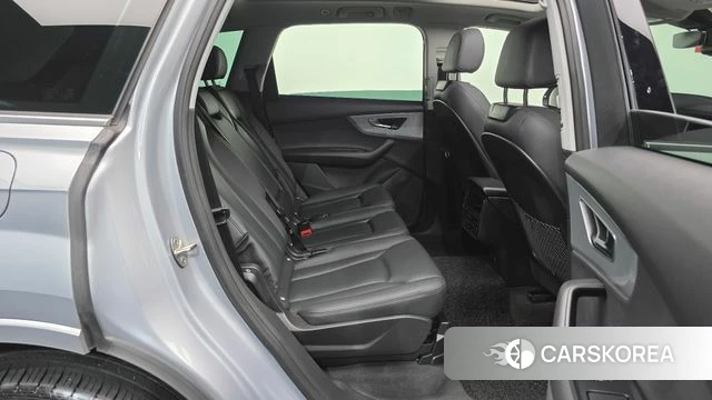 Audi Q7 (4M) 2022 Серебряный из Кореи, фото 2