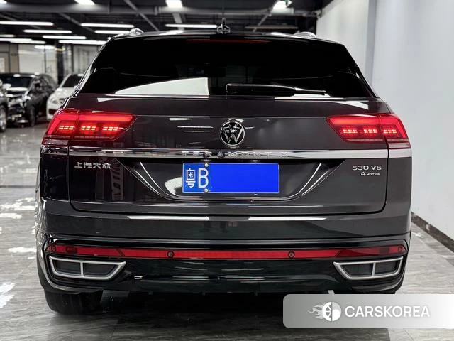 Volkswagen Tourang 2022 Темно-серый из Китая, фото 2