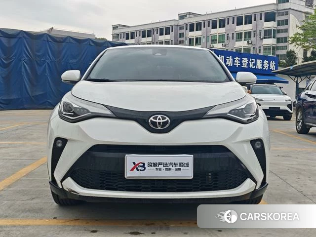 Toyota C-HR 2024 Белый из Китая, фото 2